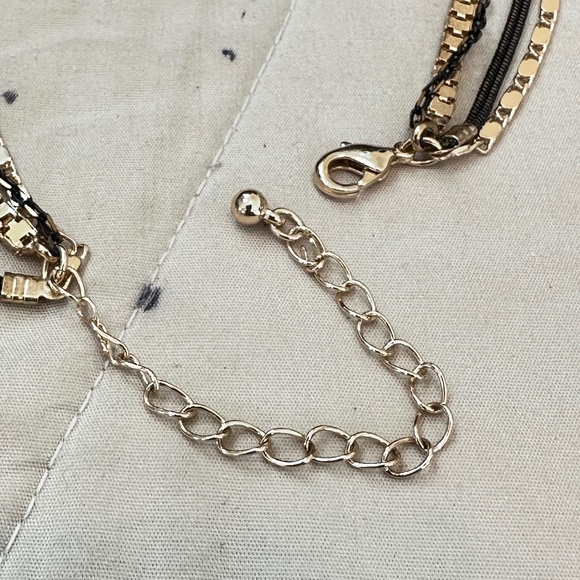 Gold Tone & Black 4 Strand Chain Bracelet/Chocker. EUC - Picture 13 of 14